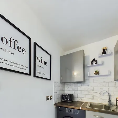 Cosy Modern Apartment Colchester Exterior photo