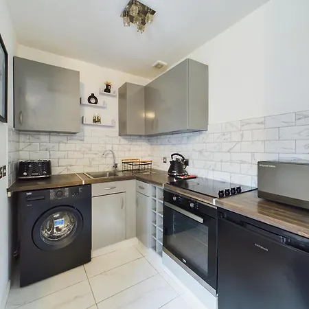 Cosy Modern Apartment Colchester Exterior photo